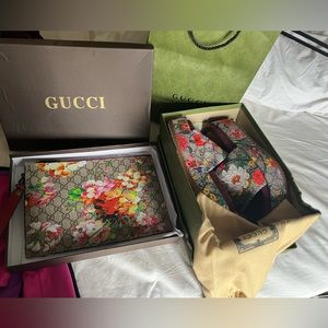 Clutch and sandals bundle 😜